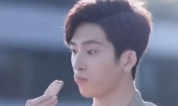 井柏然 x 陈意涵