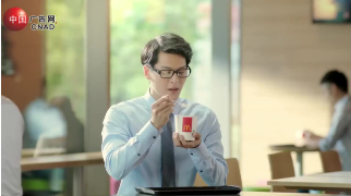 谷物鸡肉麦鲜粥